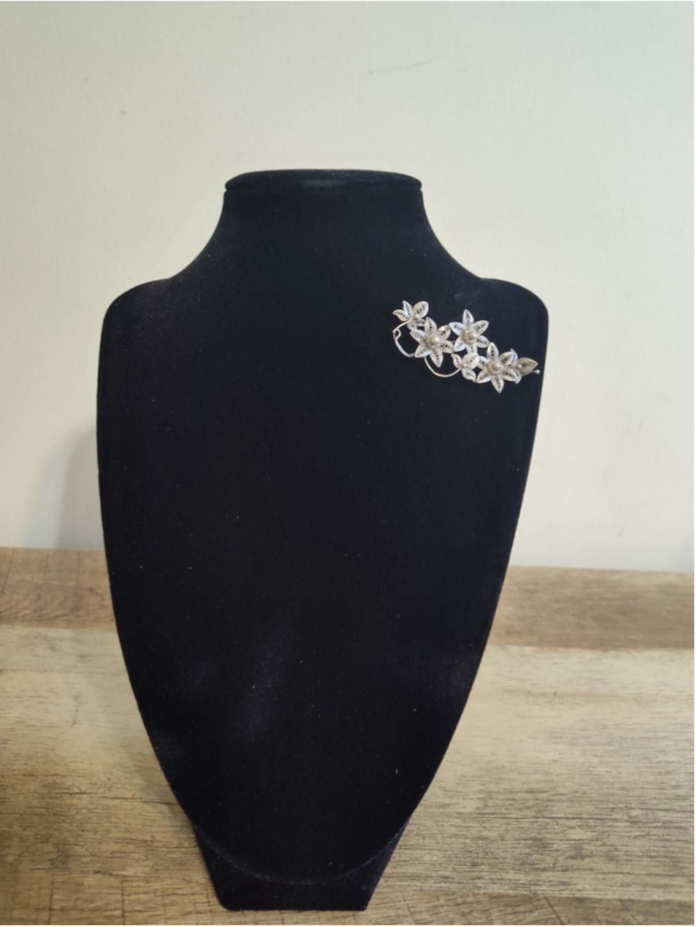 Women's Unbranded Sterling Silver Filigree Floral Brooch